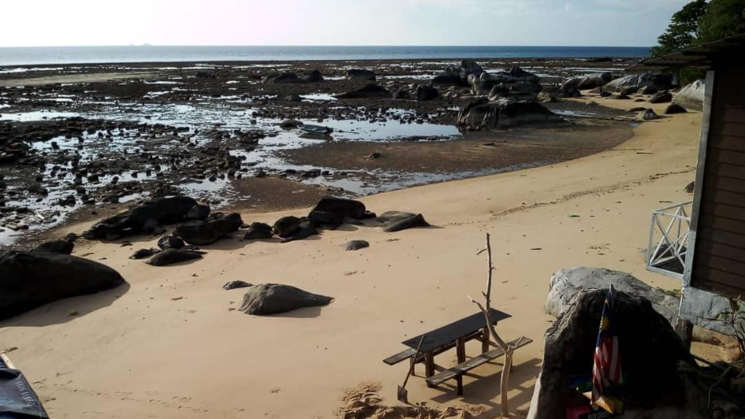 Bungkil Place Hotel Tioman-sziget Kültér fotó