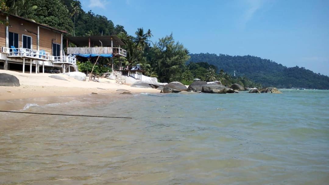 Bungkil Place Hotel Tioman-sziget Kültér fotó