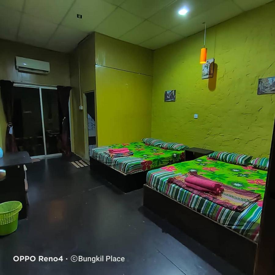 Bungkil Place Hotel Tioman-sziget Kültér fotó